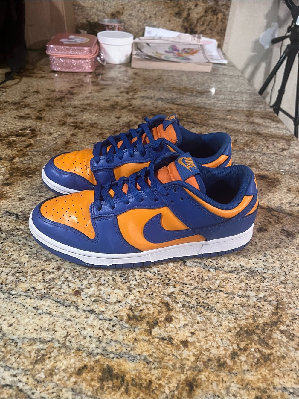 Nike Dunk Low Knicks Orange Blue Men’s 9.5 Women’s 11 DV0833-800